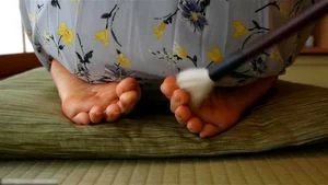 Japanese feet thumbnail