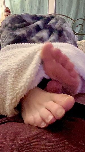 Feet thumbnail