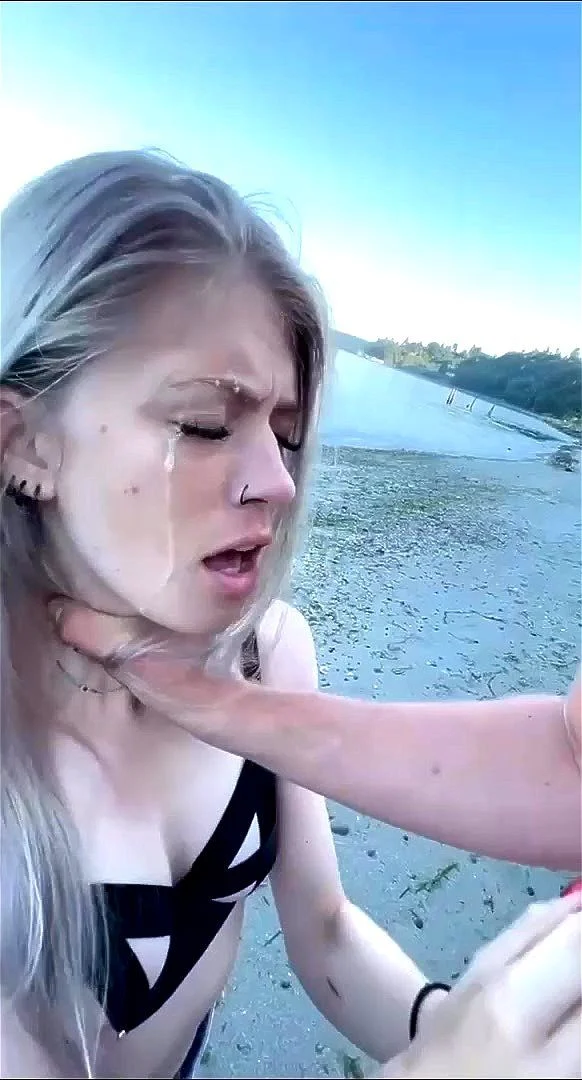 Teen Blonde Risky Facial in Public