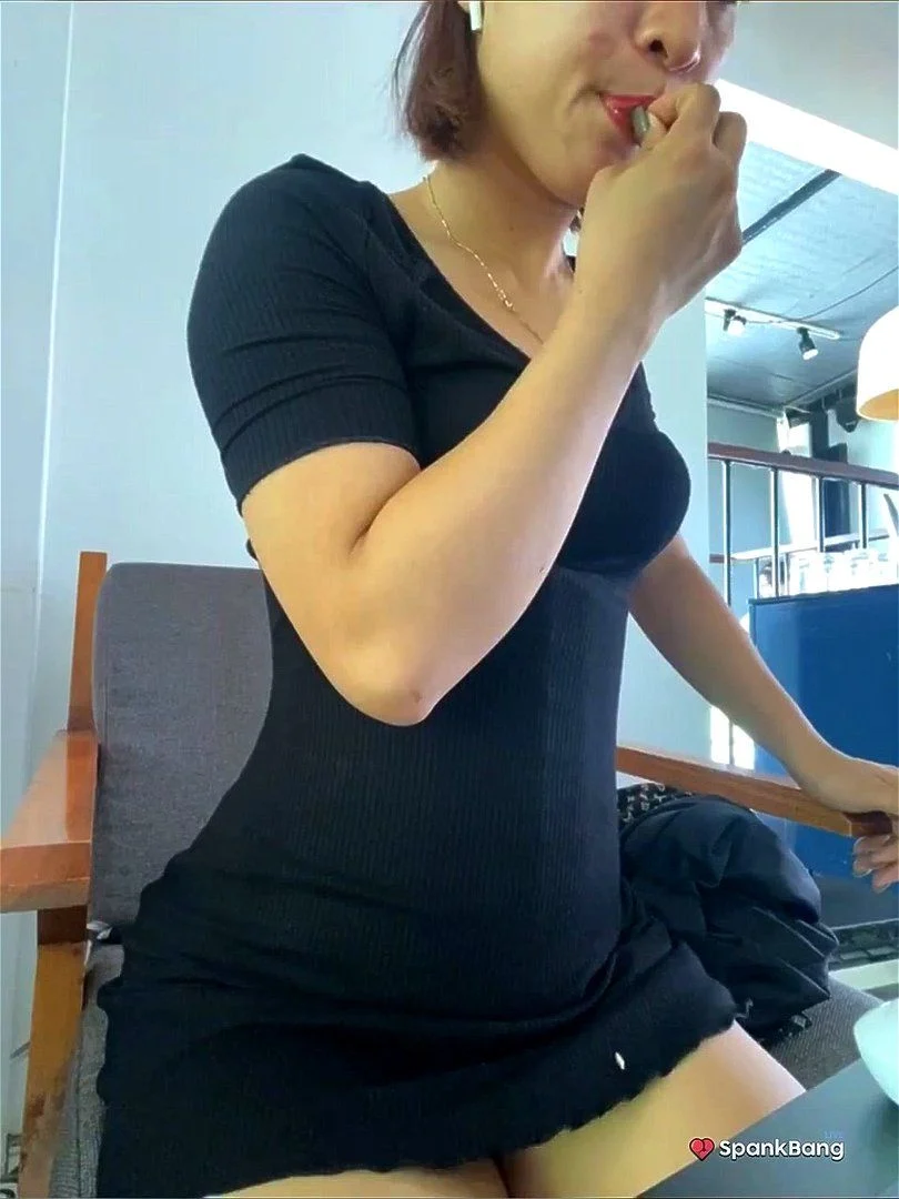 Hina_Rose Unleashed Squirt Frenzy - Stripchat Ecstasy