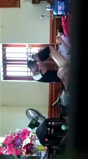 Watch from 0:00:33
