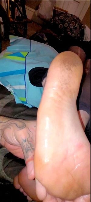 Feet worship thumbnail