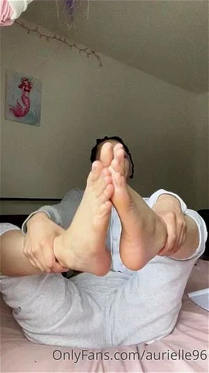 Feet  thumbnail