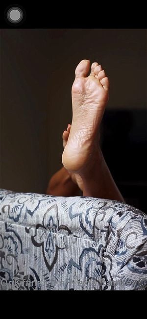 feet thumbnail