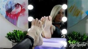 Nikki Ashton/ Angelkissedfeet thumbnail