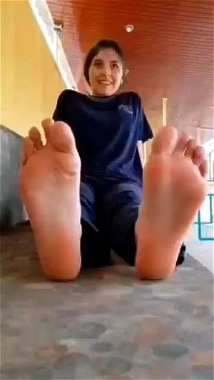 latina feet joi thumbnail