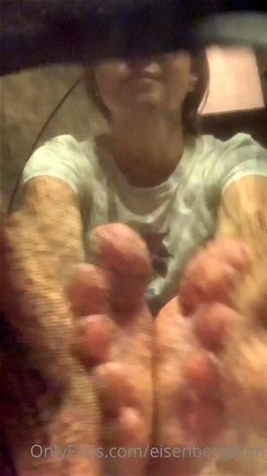 Stinky feet thumbnail