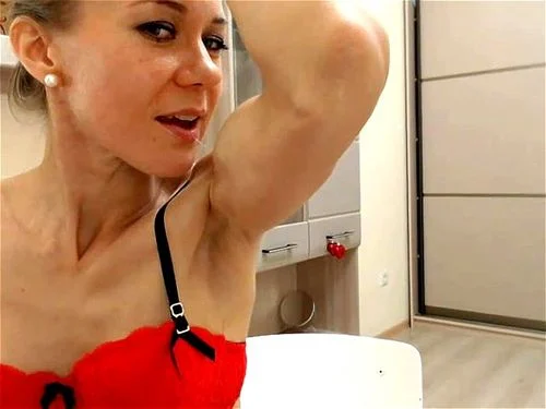 Incredible Female Biceps thumbnail