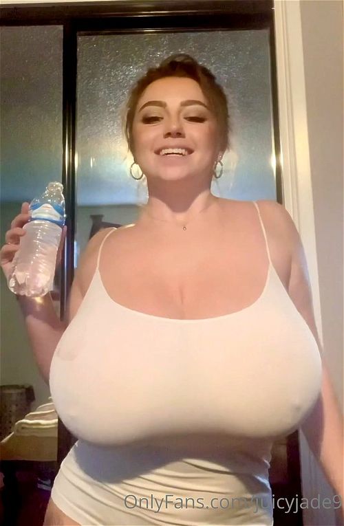 amateur, bouncing tits, big tits, boobs