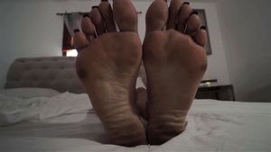 Feet thumbnail