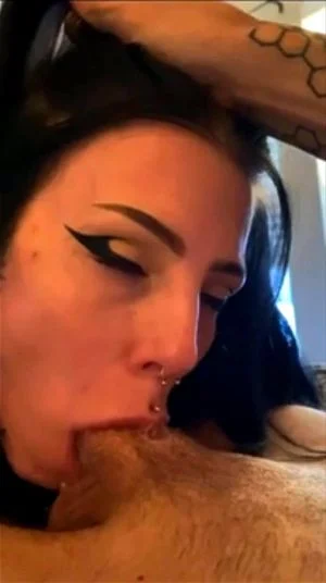 Bitchpudding/Strawberrysquirtcake thumbnail