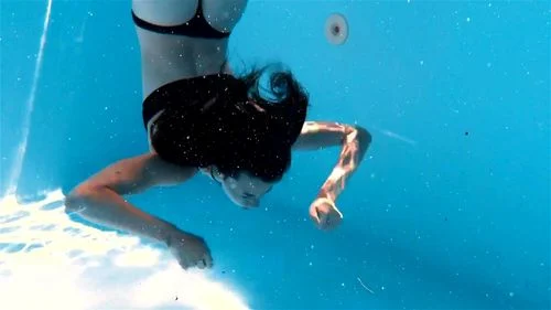 Underwater thumbnail