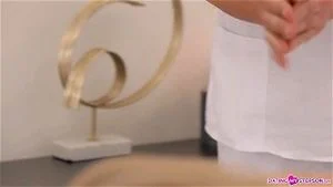 Watch from 0:05:09