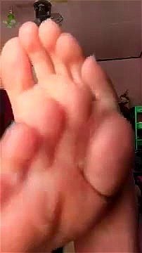 Feet thumbnail