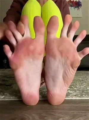 300px x 404px - Watch Long toes to bust nut to - Feet, Soles, Solo Porn - SpankBang