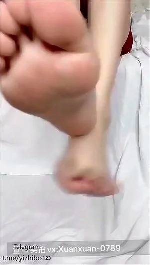 Feet thumbnail