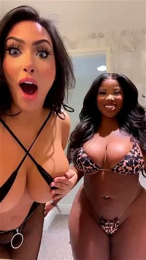 Thick Bimbos