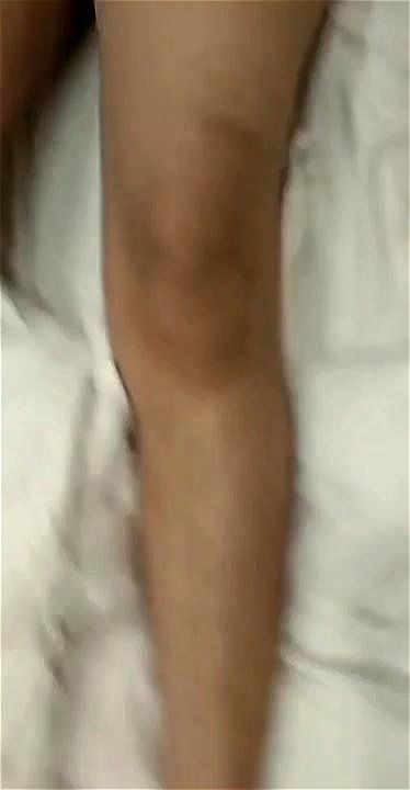 Partage de véritable épouse Vidéo Porno - SpankBang