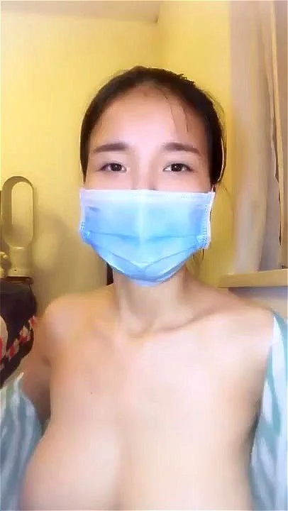 Big Chinese boobs strip show