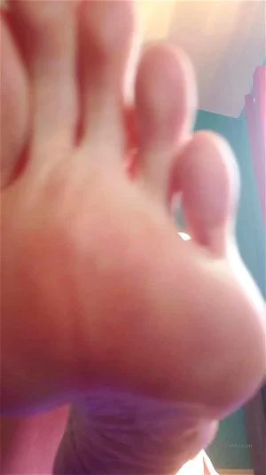 Big feet long soles thumbnail