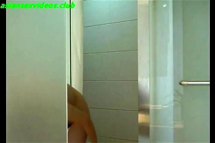 Chinese Whore Model Fucks With Photographer Chinese Whore Model Fucks With Photographer
