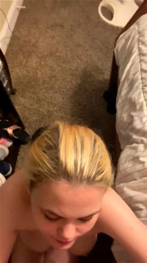 Gf gives head takes cumshot