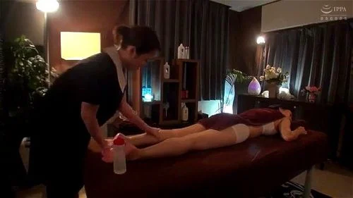 Japanese beauty lesbian massage
