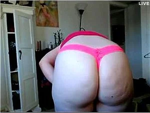 WHITE GIRL PAWGS thumbnail