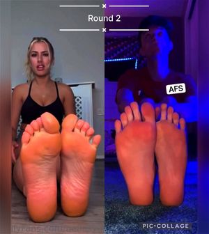 Guys Huge feet thumbnail