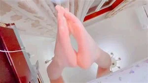 feet thumbnail