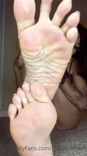 Feet thumbnail