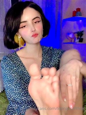 feet thumbnail