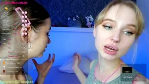 lezkiss thumbnail