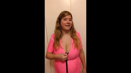 BBW Tracy Huge Tits on Display