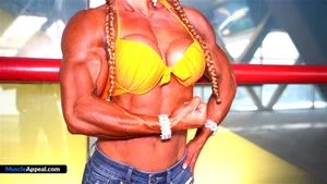 muscle girls thumbnail