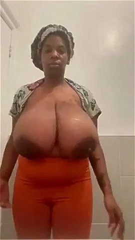 Huge boobs thumbnail