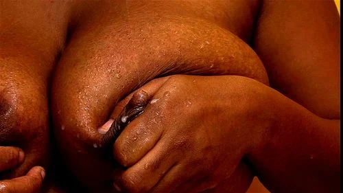 Lacfan old school in the shower: Chaturbate, Milk & Breast Milk Porn