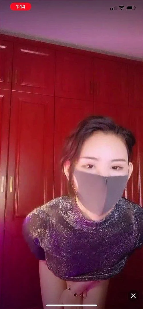 网红女主播毒药洛幽幽女神性感舞蹈诱惑