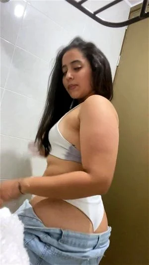 Latinas thumbnail