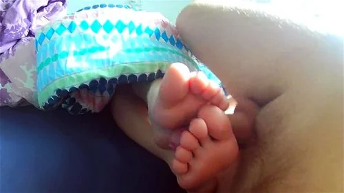 Footjob: Soles, Barefoot & Cum On Feet Porn