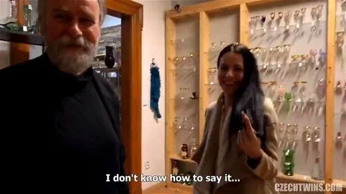 hombre se deja extraer esperma: Blowjob, Doggy & Cowgirl Porn