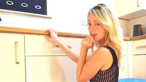 uk khloe 24 10 4 uk khloe 24 10 4