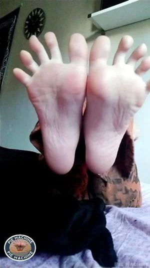 Long Toes thumbnail