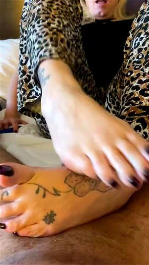 Footjob thumbnail