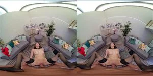 vrporn thumbnail