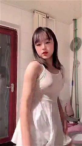 Gái xinh nude thumbnail