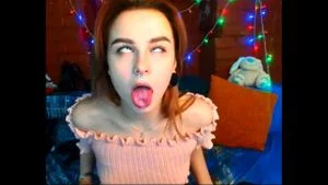 Tonghe ahegao thumbnail