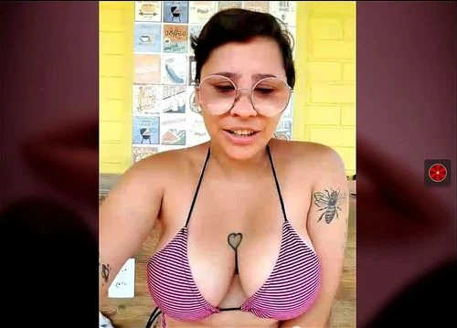 Lilmuh_ brazilian girl show her light tits in bikini