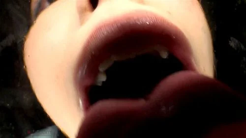 舌　唾液 thumbnail
