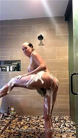 Love: Xnxx, Shower & Brandi Love Porn